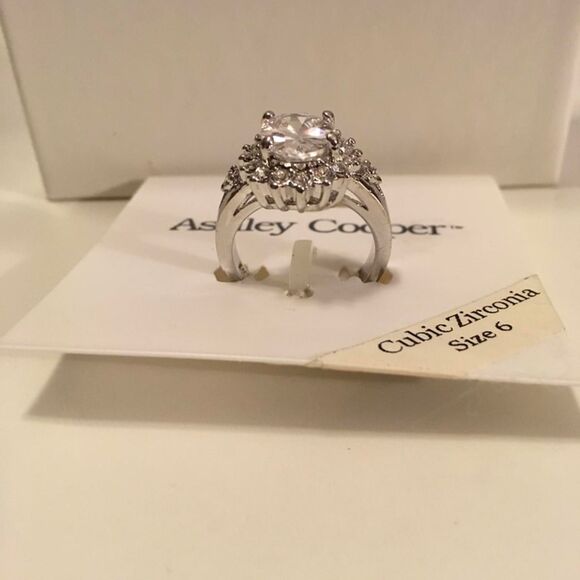 Ashley Cooper Women's Silver Jewelry ring cubic zirconia size 6 - Picture 2 of 3